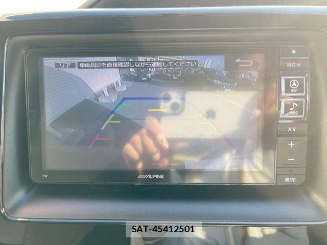 Toyota VOXY 2015-08 6999105-3