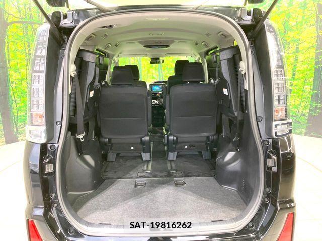 Toyota VOXY 2017-05 6999103-10