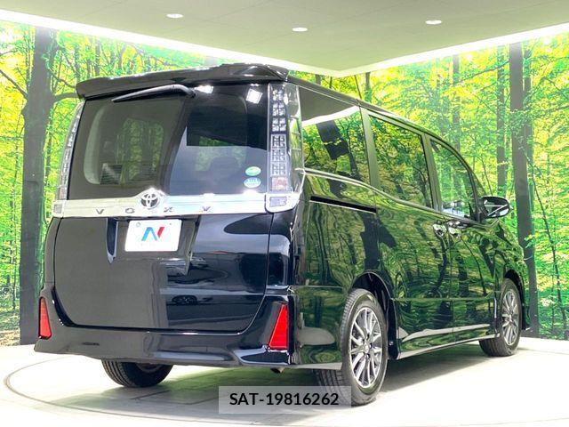 Toyota VOXY 2017-05 6999103-17