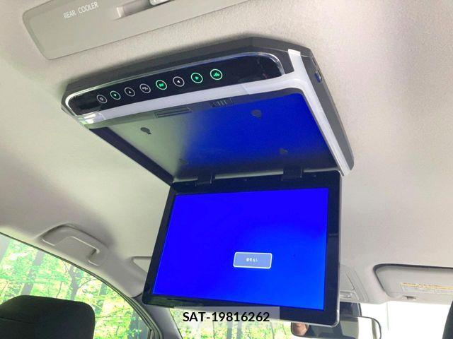 Toyota VOXY 2017-05 6999103-2
