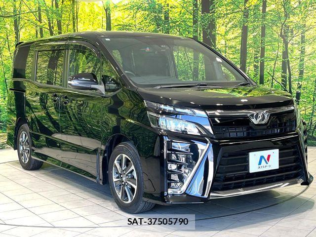 Toyota VOXY 2017-08 6999089-15