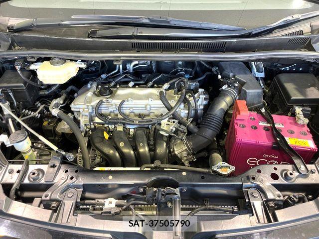 Toyota VOXY 2017-08 6999089-17