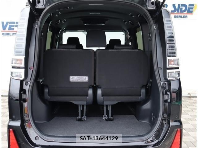 Toyota VOXY 2020-09 6999066-10