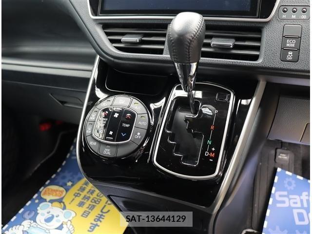 Toyota VOXY 2020-09 6999066-20