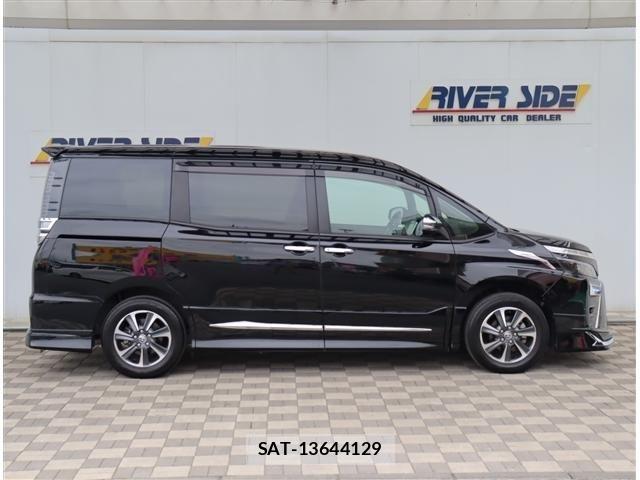 Toyota VOXY 2020-09 6999066-4
