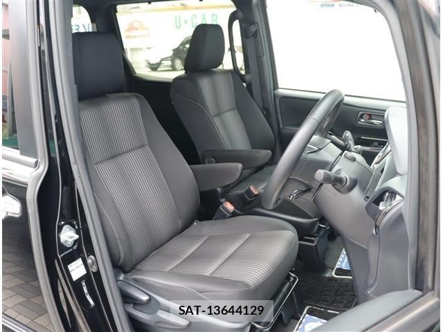 Toyota VOXY 2020-09 6999066-7