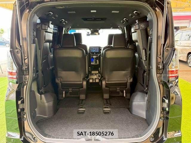 Toyota VOXY 2022-12 6999067-11
