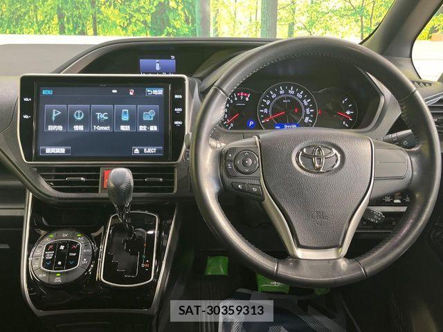 Toyota VOXY 2018-03 6999095-11