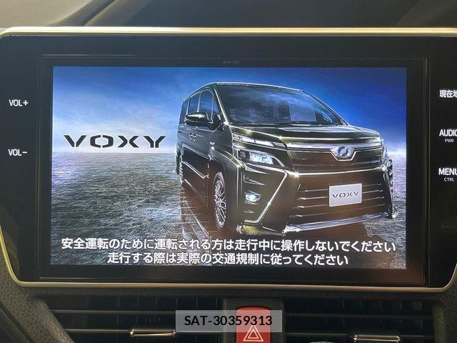 Toyota VOXY 2018-03 6999095-3