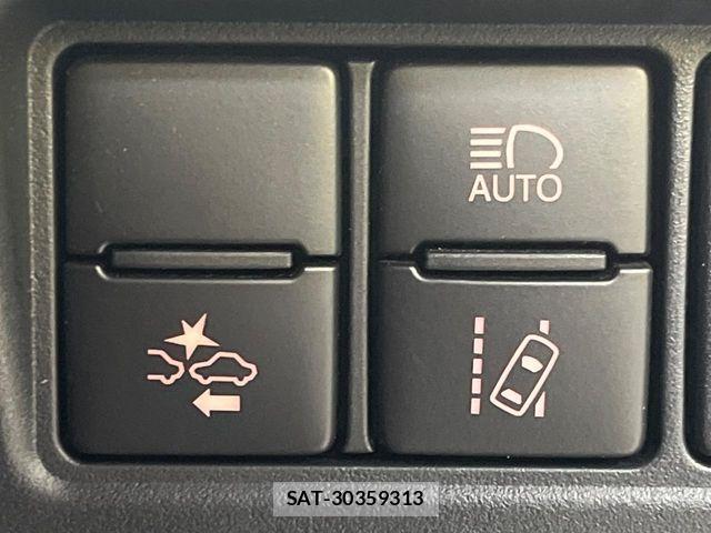 Toyota VOXY 2018-03 6999095-5