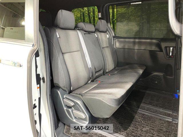 Toyota VOXY 2020-02 6999085-9