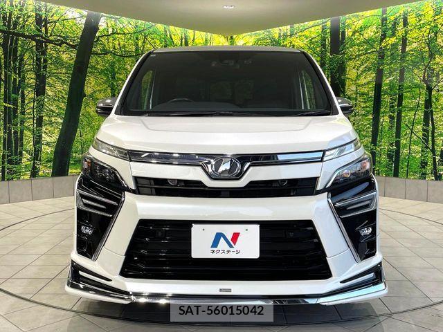Toyota VOXY 2020-02 6999085-15