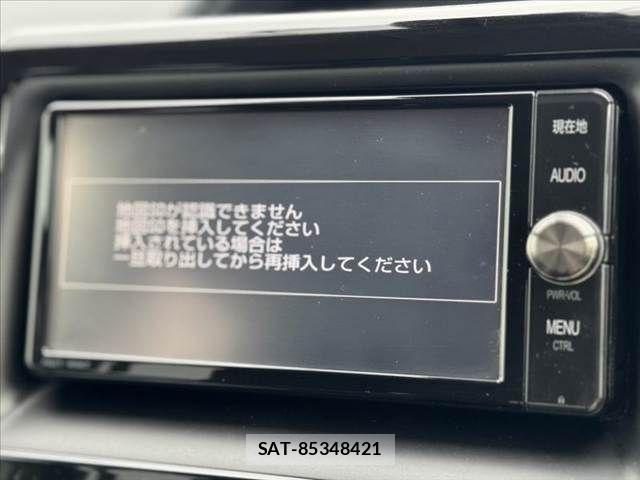 Toyota VOXY 2017-03 7021869-21