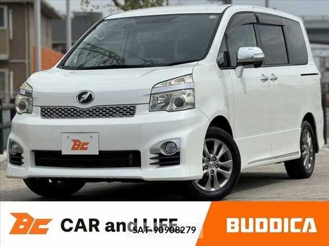 Toyota VOXY 2012-11 7021870-0