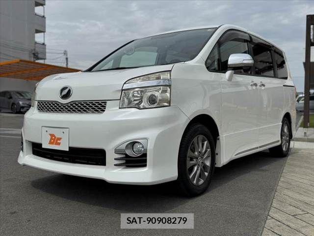 Toyota VOXY 2012-11 7021870-9