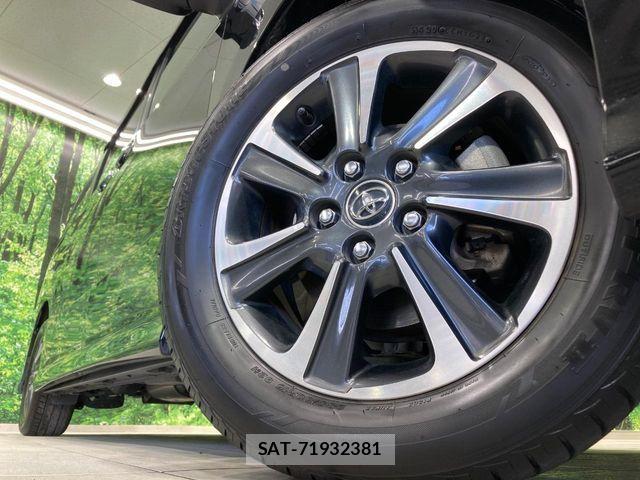 Toyota VOXY 2018-05 7021864-13