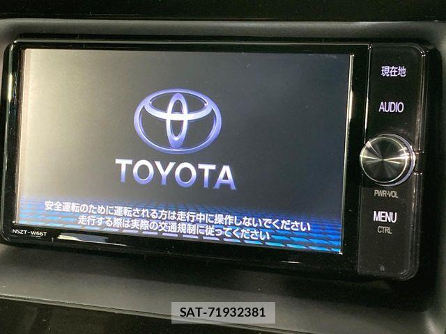 Toyota VOXY 2018-05 7021864-2