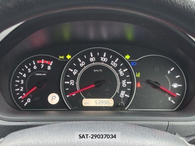 Toyota VOXY 2018-02 7021867-29