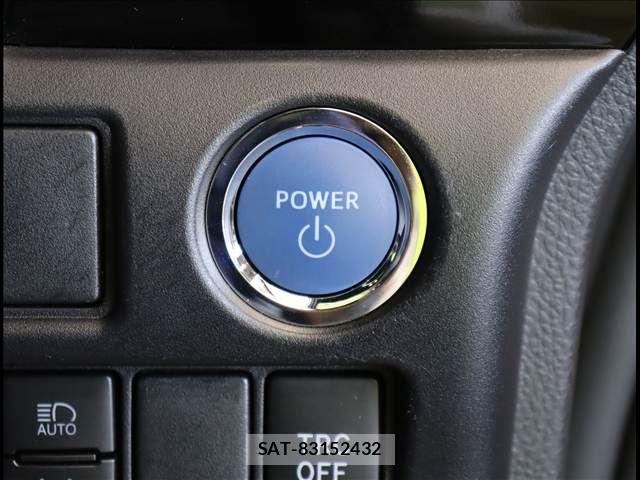 Toyota VOXY 2021-09 7021861-17