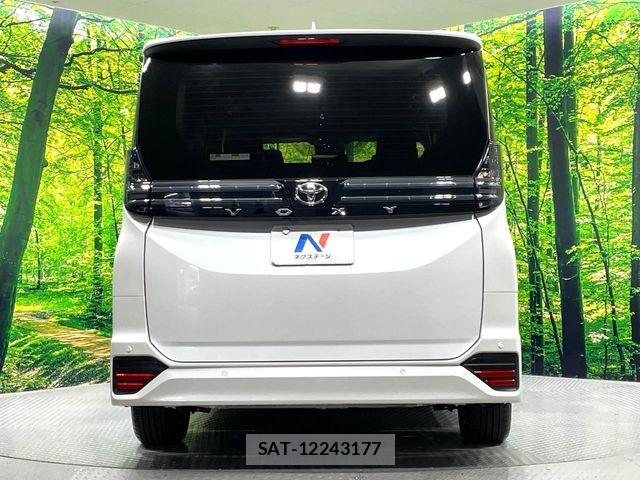 Toyota VOXY 2025-11 7021854-16