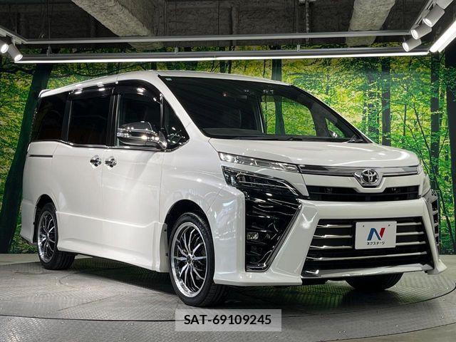 Toyota VOXY 2018-12 7021865-15