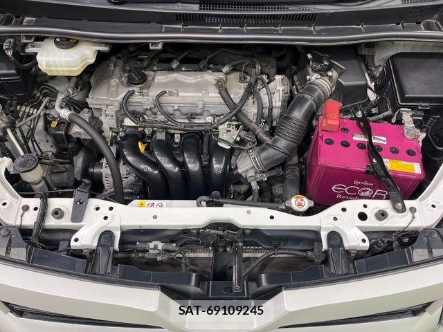Toyota VOXY 2018-12 7021865-17