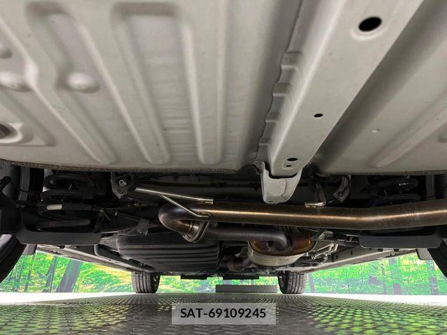 Toyota VOXY 2018-12 7021865-18