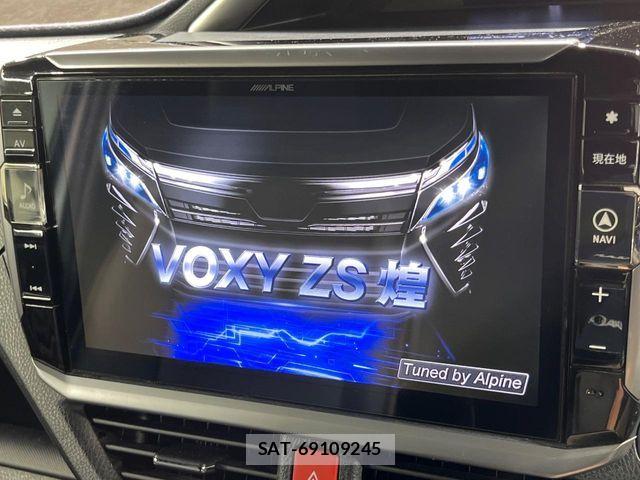 Toyota VOXY 2018-12 7021865-5
