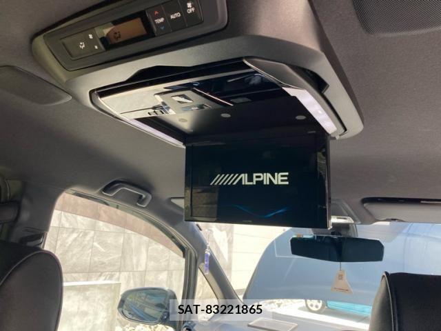 Toyota VOXY 2019-05 7021871-16