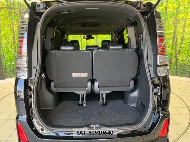 Toyota VOXY 2021-06 7021860-10
