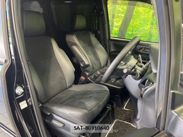 Toyota VOXY 2021-06 7021860-7