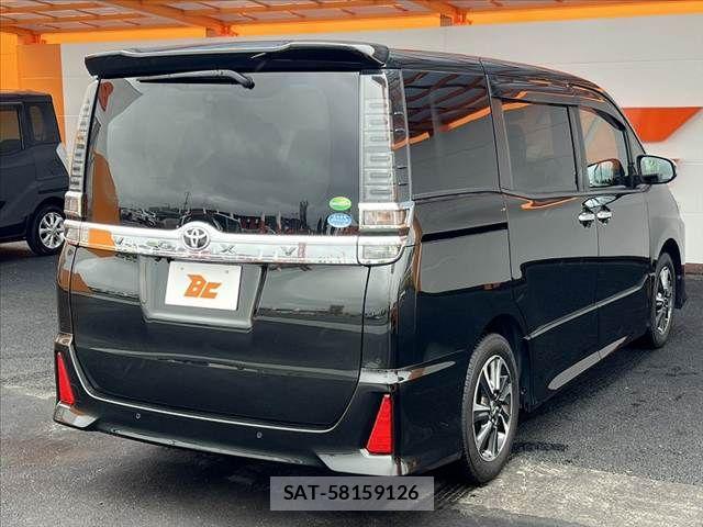 Toyota VOXY 2019-08 7021863-12