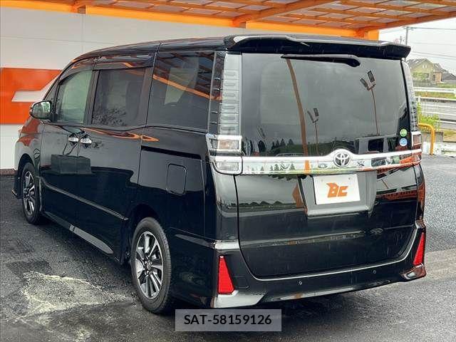 Toyota VOXY 2019-08 7021863-14