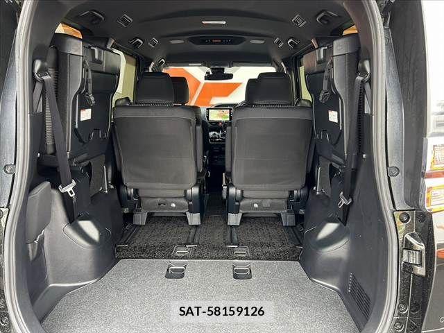 Toyota VOXY 2019-08 7021863-19
