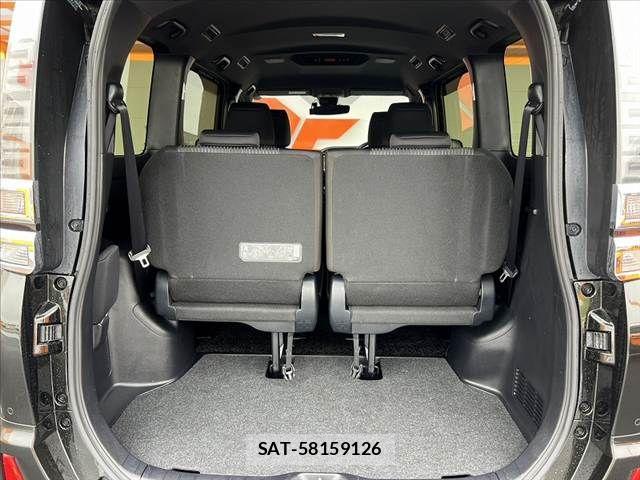 Toyota VOXY 2019-08 7021863-20