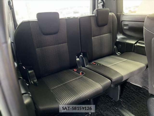 Toyota VOXY 2019-08 7021863-21