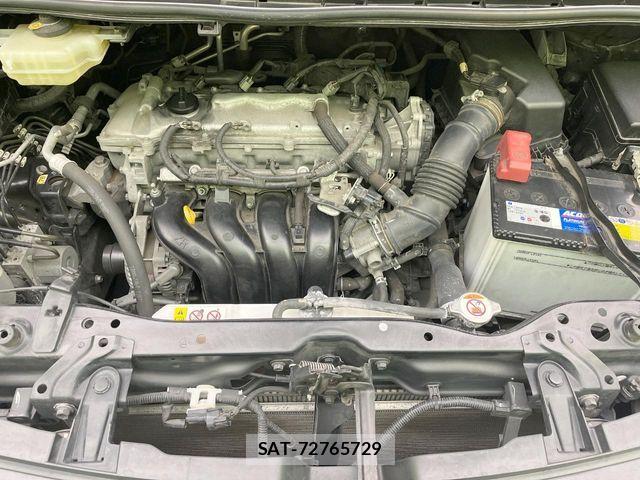 Toyota VOXY 2017-07 7061327-16
