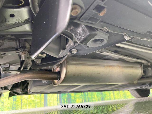 Toyota VOXY 2017-07 7061327-19