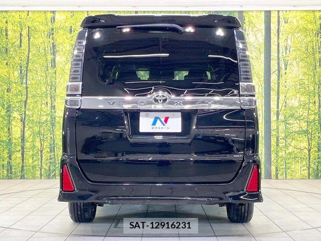 Toyota VOXY 2021-07 7061310-15