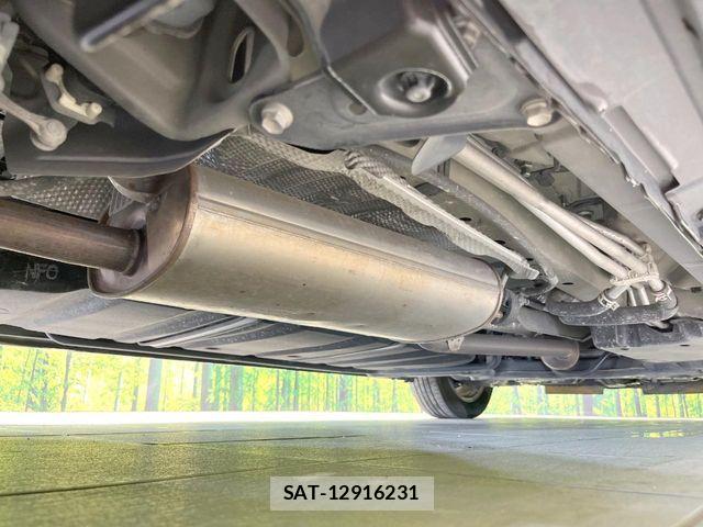 Toyota VOXY 2021-07 7061310-19