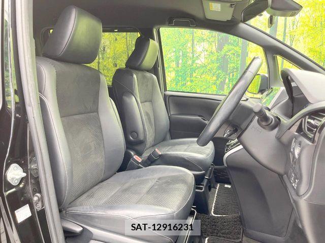 Toyota VOXY 2021-07 7061310-7