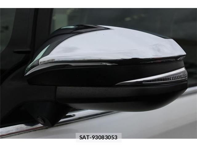 Toyota VOXY 2016-05 7061326-29
