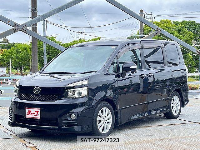 Toyota VOXY 2011-02 7061331-0