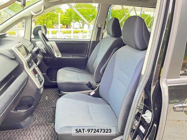 Toyota VOXY 2011-02 7061331-18
