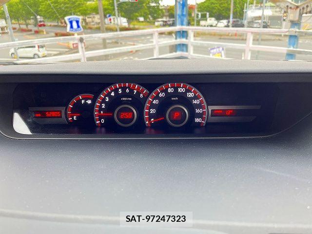 Toyota VOXY 2011-02 7061331-7