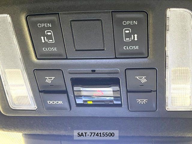 Toyota VOXY 2022-12 7061307-6
