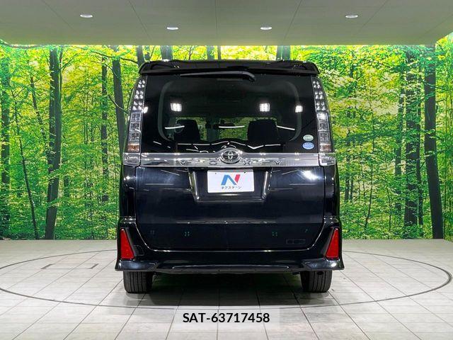 Toyota VOXY 2015-04 7061324-15