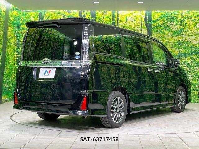 Toyota VOXY 2015-04 7061324-16