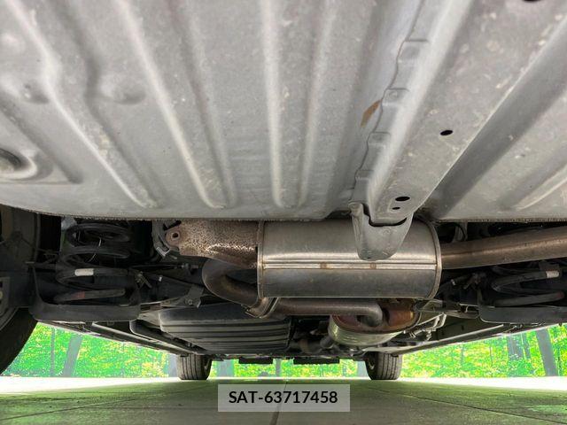 Toyota VOXY 2015-04 7061324-18