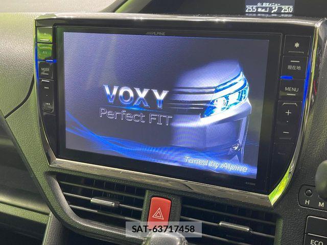 Toyota VOXY 2015-04 7061324-2